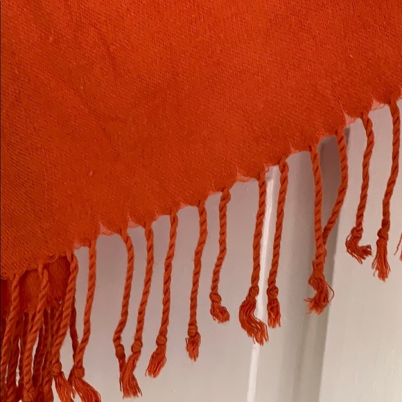 Orange fringed scarf - Picture 2 of 5
